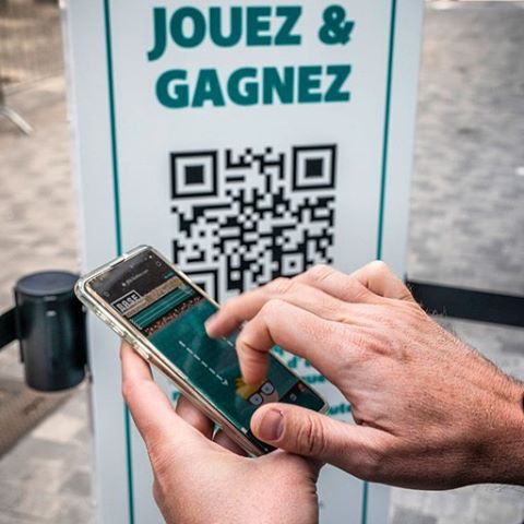 Gamification of the waiting line. Ongewoon beweegt ook ongewoon #base #butikcando