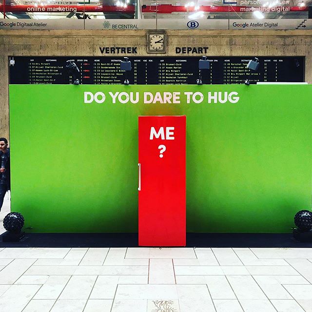 Who dares to hug our fridge? #butikagency collab with @famousgrey